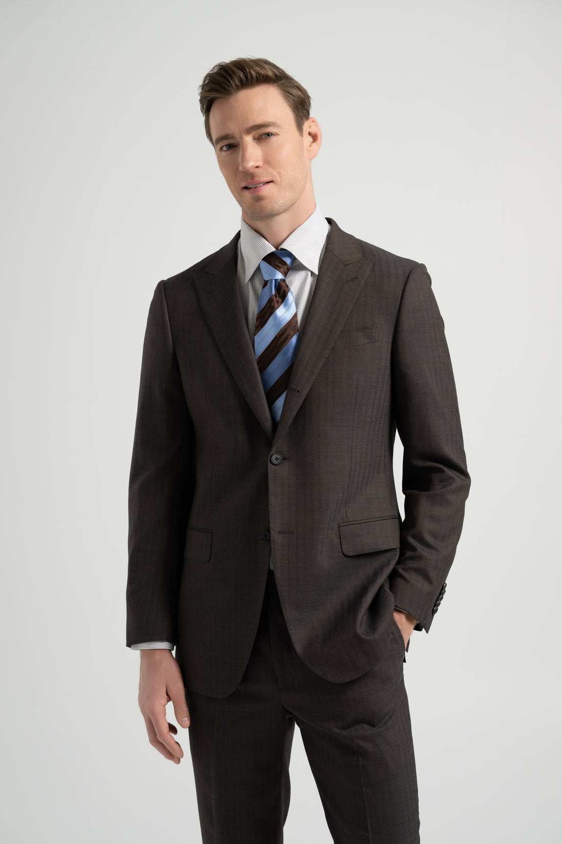 Two-Piece Timeless Elegance Peak Lapel Suit